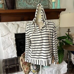 JANE + DALANCEY STRIPED BLUE AND WHITE WOMEN’S SWEAT SHIRT HOODIE SIZE M NWOT